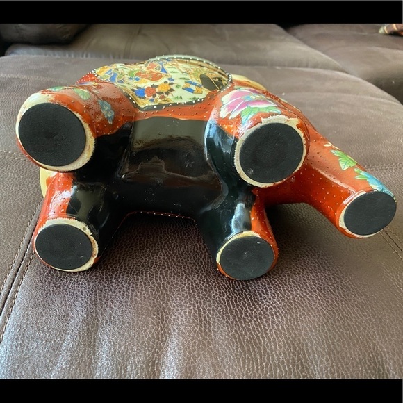 Vintage Japanese porcelain handpainted elephant plant display - Picture 6 of 10